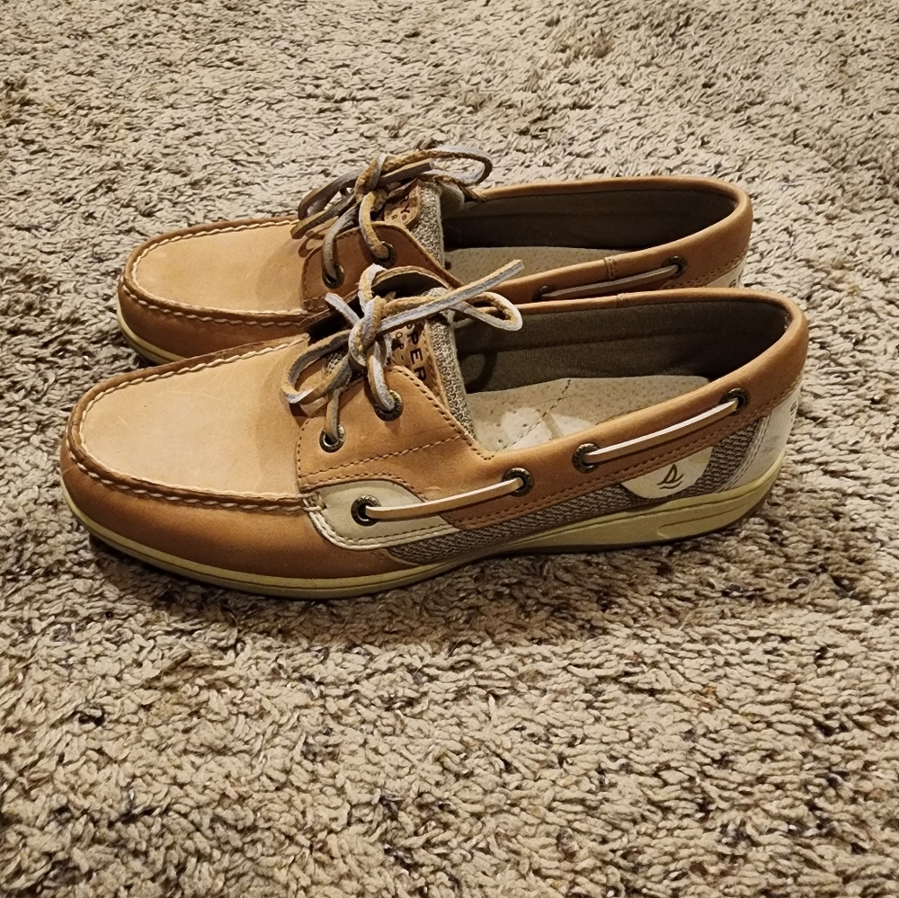 Sperry Tan Boat Shoes Like New Size 9